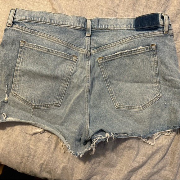 Abercrombie The Mom Short - high rise - Picture 6 of 6